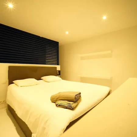 Prestige - Uptown Apartment *